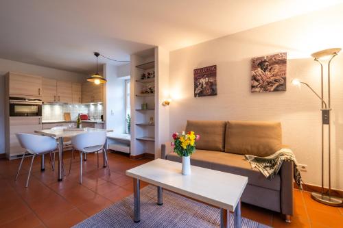 Feriendorf Rugana - Komfort 1-Raum Ferienwohnung mit Terrasse B24 in Dranske, Deutschland