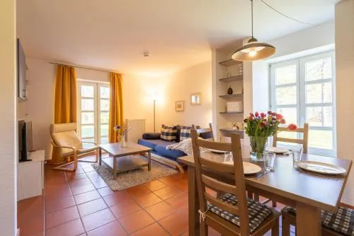 Feriendorf Rugana - Komfort Appartement mit 1 Schlafzimmern und Terrasse C34 in Dranske, Deutschland