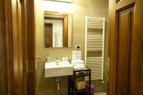 Indipendenza Apartment by Mamo Florence - image 7