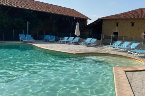 Mountoussin · Ferme de charme vue pyrénées avec piscine