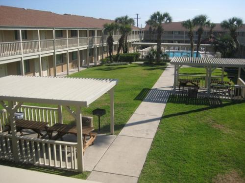 Courtyard #205 - image 10