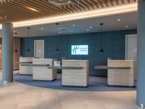 홀리데이 인 익스프레스 뒤셀도르프, 하우프트반호프 바이 IHG - 로비
