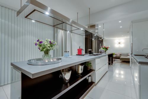 Black Pearl Apartment Hotel - image 2