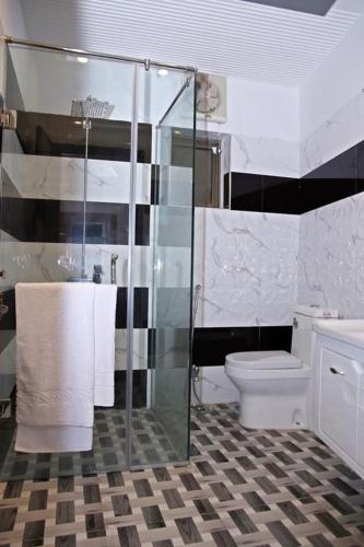 Luxury 3 Bedrooms Apartment photo