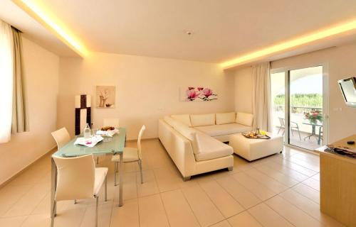 Afandou Bay Resort Suites - image 2