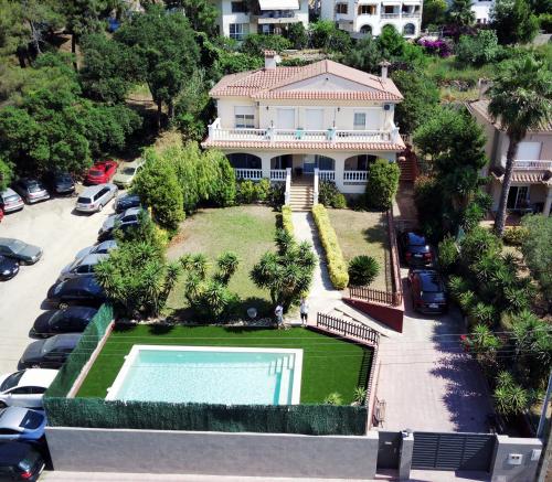 VILLA MIRAFLORES-center and beach gîte à louer Trajo de Vila Avall