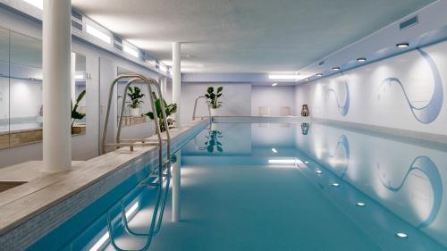 Swimming pool, Hotel Admiral in Lugano