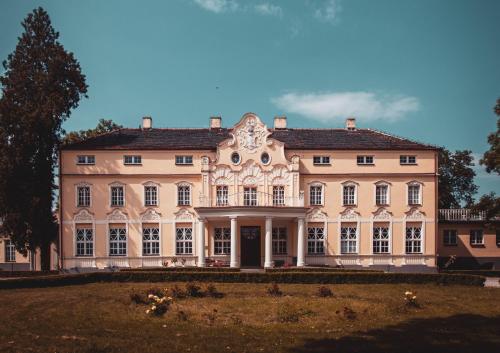 . Hotel Witaszyce