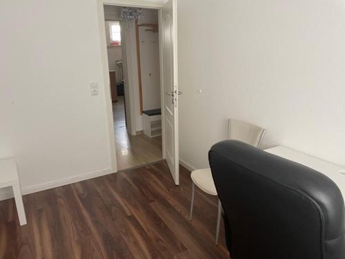 Geraumige und schone Wohnung direkt in der Lubecker Innenstadt 522m von Vereinigungs-Gang entfernt
