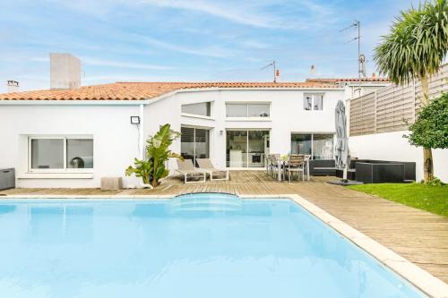 Séjour familial sur la Côte de Lumière gîte à louer L'Aubraie
