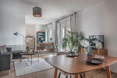 Appartement chic et moderne sur les bords de Loire - image 11