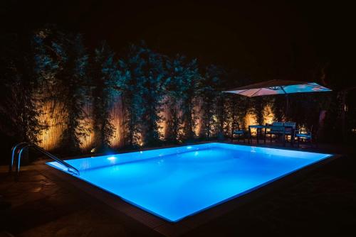 Villa Butterfly - Heated Private Pool & Jacuzzi