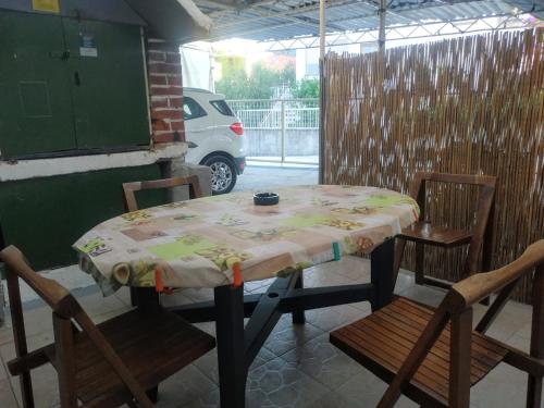 B&B Be Happy-parkingbreakfast - main image