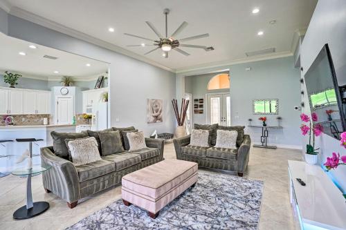 Luxurious Golf Course Getaway with Resort Perks - image 2