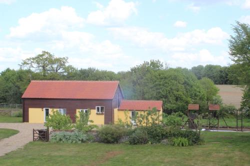 A szálláshely kívülről, Little Oaks in Wetherden