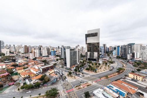 Design Premium Faria Lima, Skyline, Home Office, Pinheiros, San Paolo (foto 3)