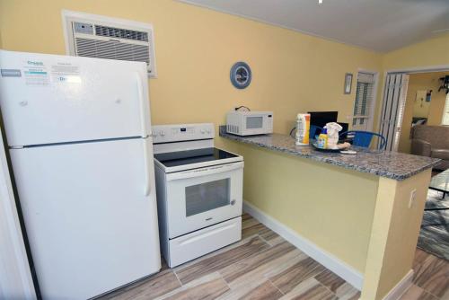 Palms of Sanibel Blue Cottage - image 5