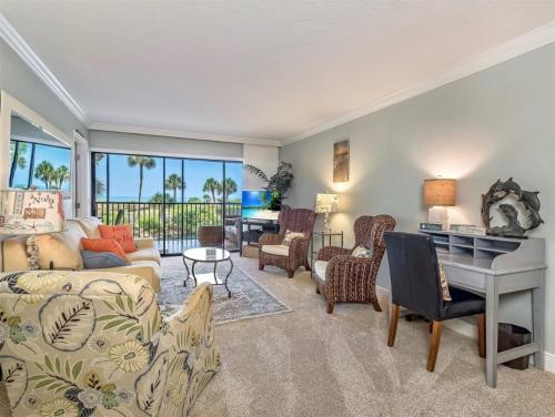 Sand Pointe 212 - main image