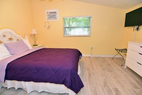 Palms of Sanibel Lavender Cottage - image 12