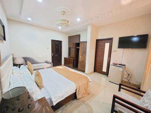 Afri-Royal Hotel – East Legon