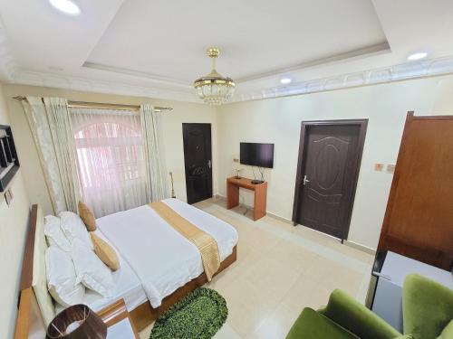 Afri-Royal Hotel – East Legon