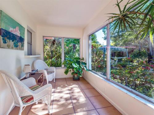 West End Paradise 4 - image 9
