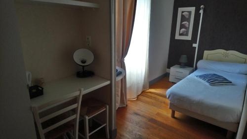 1 twin bed