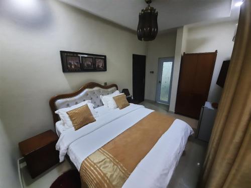Afri-Royal Hotel – East Legon