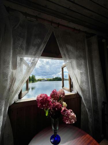 景观, Laivu māja uz Alūksnes ezera/ Boat house on a Lake (Laivu maja uz Aluksnes ezera/ Boat house on a Lake) in 古本那