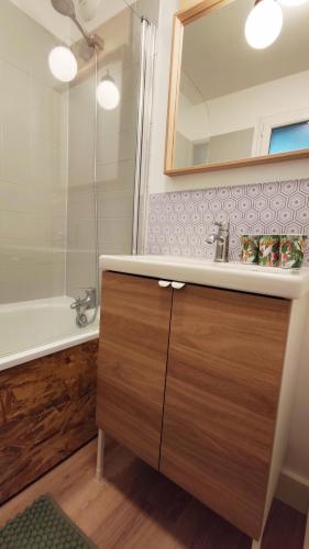 Studio le tantot vue piscine