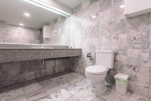 Two bedroom apartment (WiFi, pool, TV)