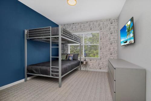 Near Disney - Spacious 3BR - Pool and Hot Tub! - image 11