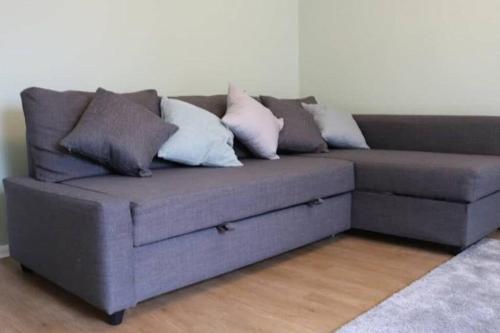 LARGE 12 Guests 5 Bedroom House in Birmingham City Centre, Birmingham (photo 9)