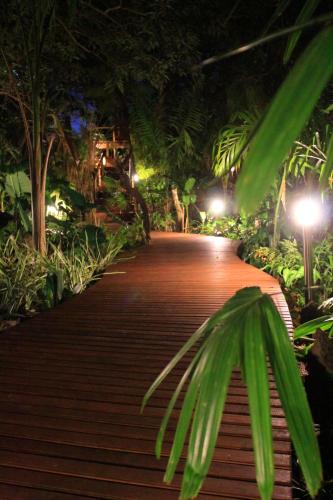 Forest Lodge