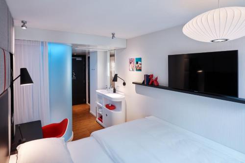 citizenM Paris Champs-Elysees near Musee Jacquemart-Andre