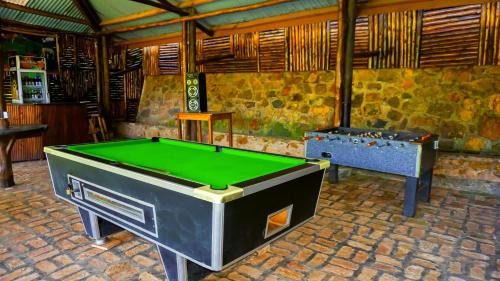 Bunyonyi Overland Resort