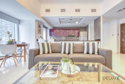 Airy 2BR at Cayan Tower Dubai Marina by Deluxe Holiday Homes