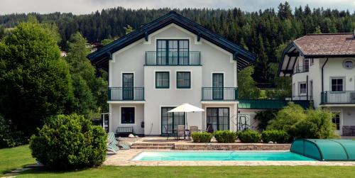 Birkenvilla Ferienhaus mit 4 Schlafzimmern für 9 Personen