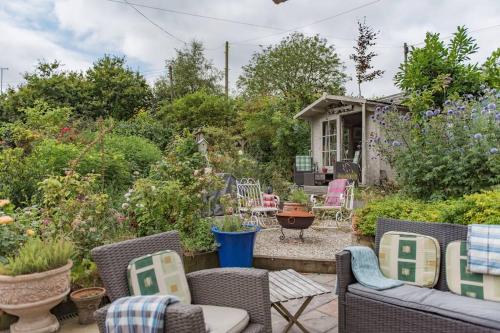Traditional holiday home with lovely garden - The Wicket gîte à louer Coldred