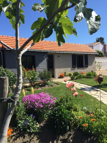 A La Birochère Chambre d hôtes classée 3 clés et Accueil Vélo