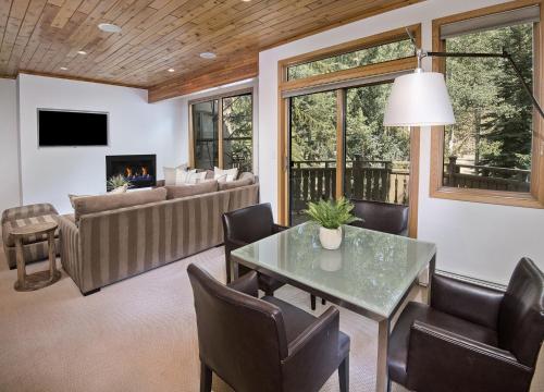 Vail Golfcourse Townhome #39 townhouse