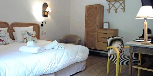 318966757 Hôtel La Grange Aux Marmottes