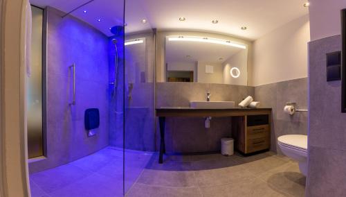2 bedrooms, 3 beds
