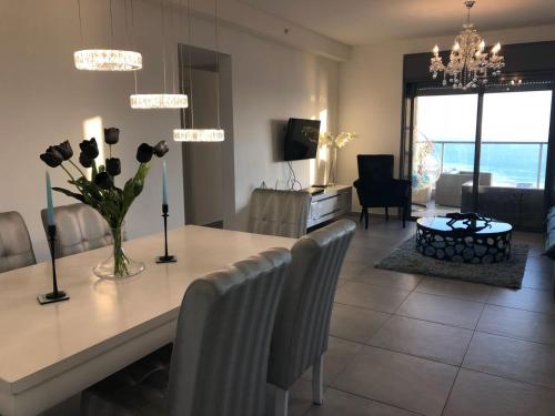 Panorama Apartment " City Garden " in Bat Yam