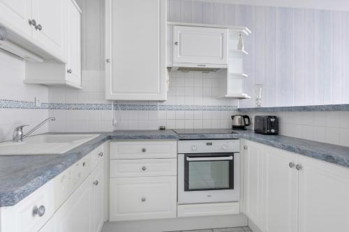 Apartment image 6