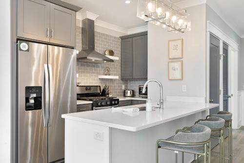 The Jasmine Suite at 124 Spring in Charleston, USA