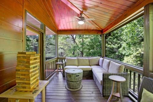 SNUGGLED INN - Take in the sights sounds and scents of whispering woods and river adventures -- NO PETS - image 5