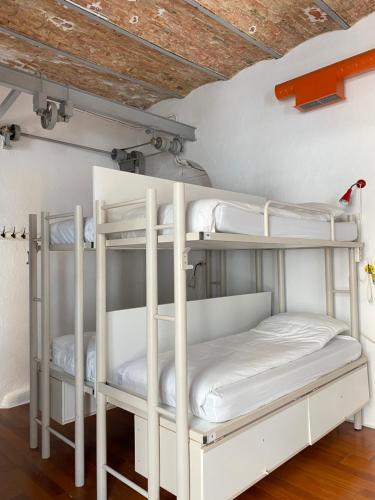 Safestay Lisbon - image 4