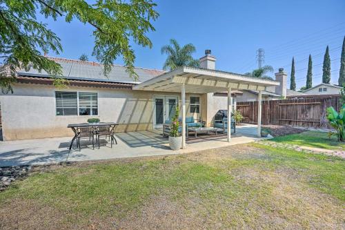 Stylish Bakersfield Getaway with Pool Table!