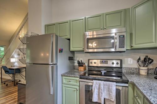 Lakefront Home with Canoe 7 Mi to Front Royal! - image 5